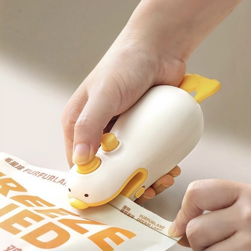 かわいいアヒル型充電式ハンドヘルドシーラー、ABSシリコン製 - Food With Snacks のレビューと価格